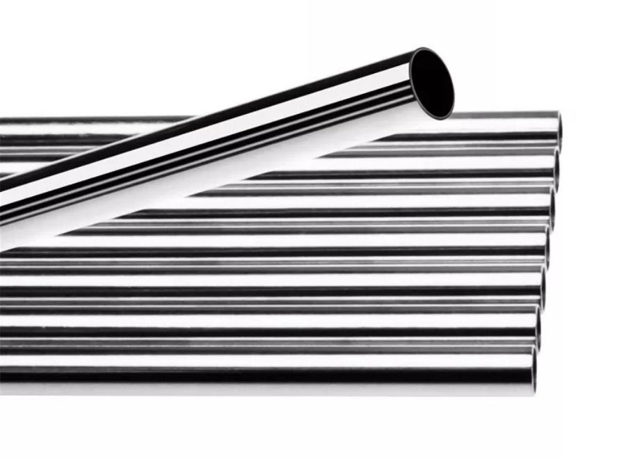 Eco-friendly 8-Pack of stainless steel, reusable drinking straws. Made with high-quality 304 stainless steel. Round, smooth edges.